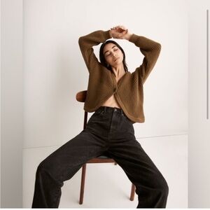 Madewell shirttail sweater - olive green - size S